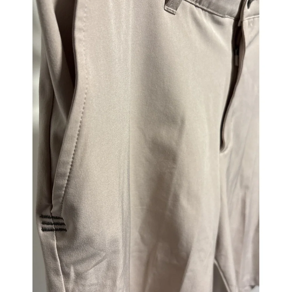 Adidas Golf Men's Size 34 Khaki / Tan Performance Shorts